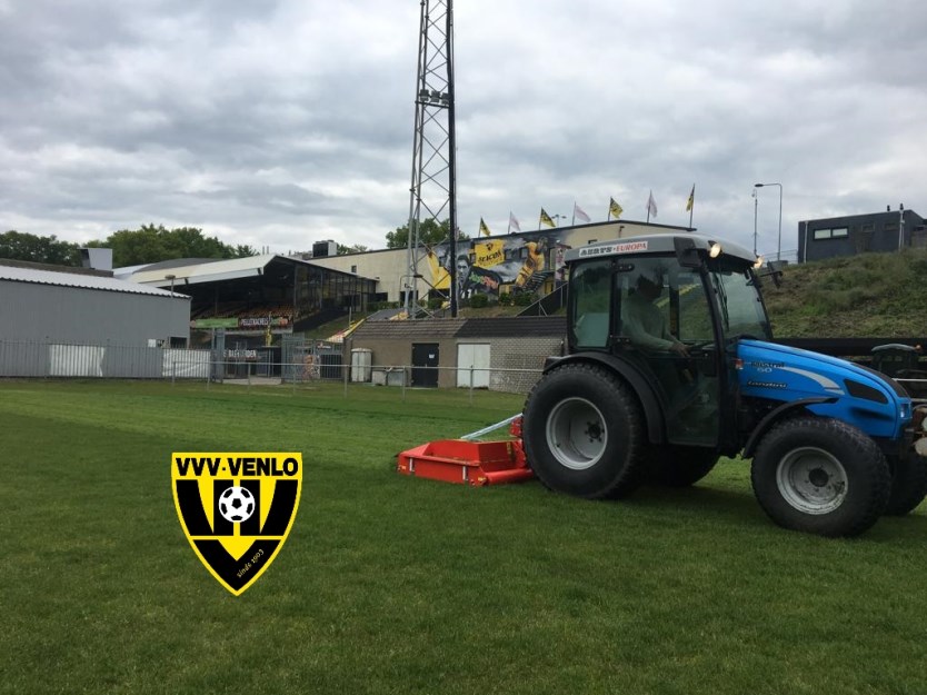 19 05 09 VVV Venlo - levering Trimax Striker (02) met logo (1)